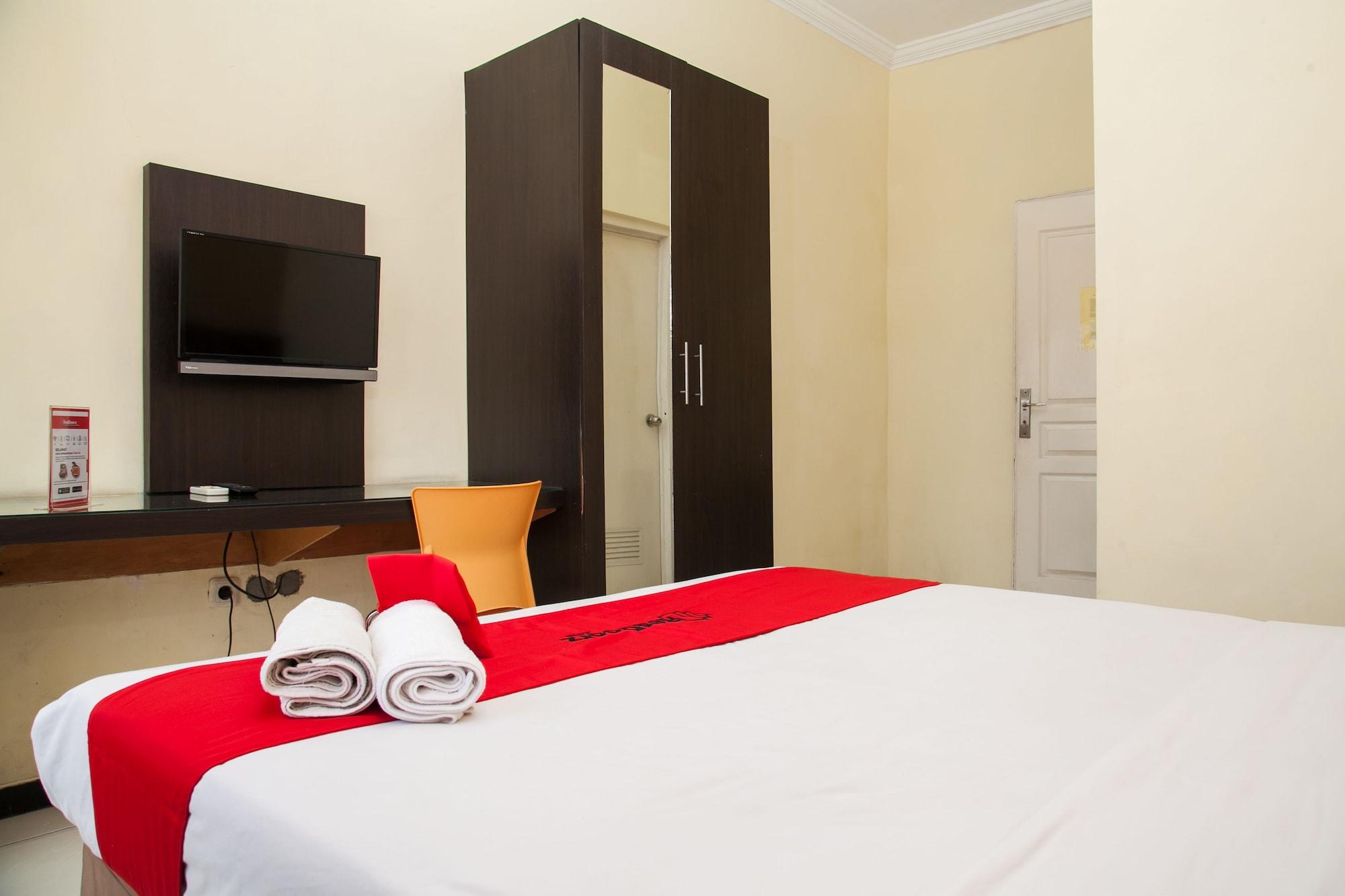 Reddoorz Near Gubeng Station Surabaya Exterior foto